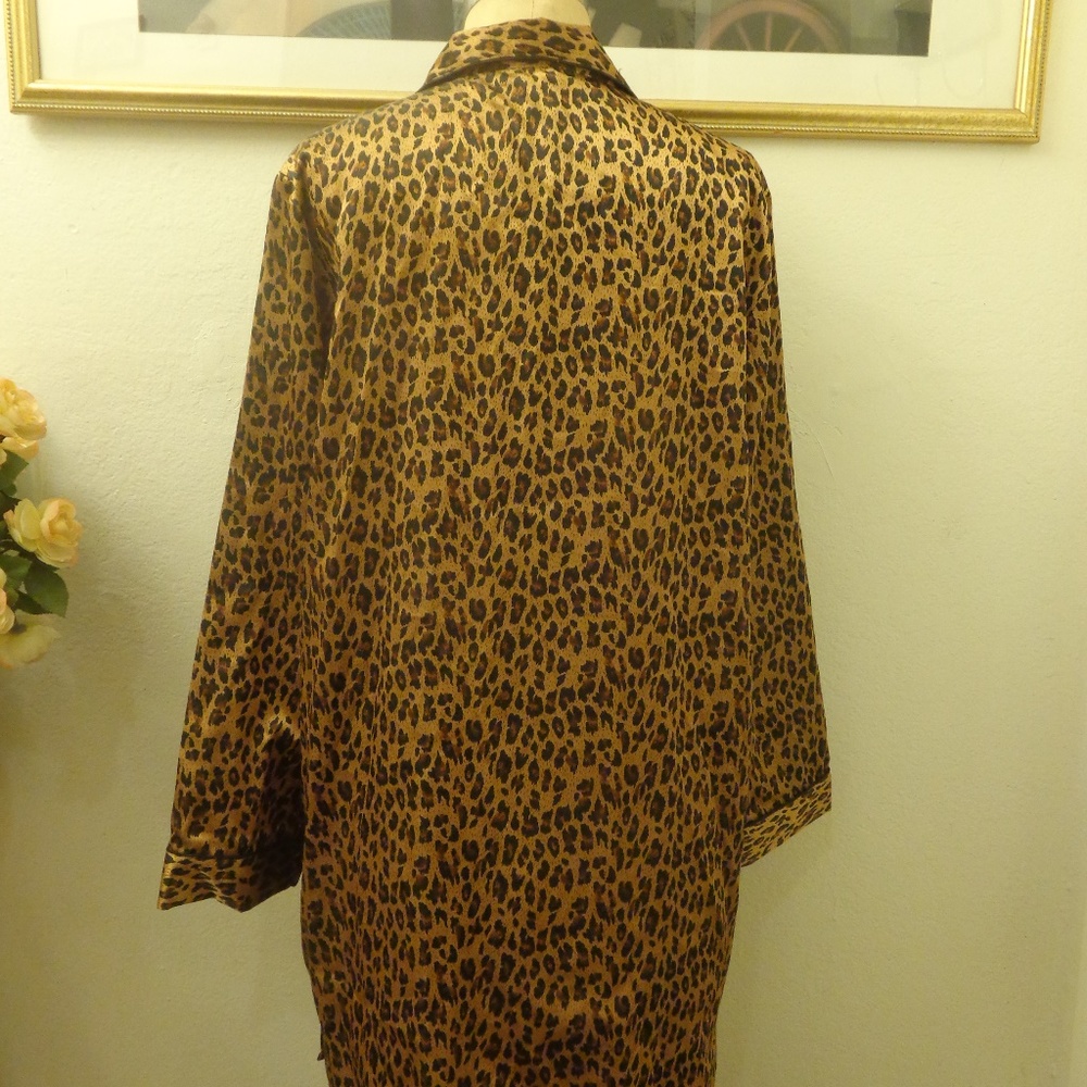 Avon Intimates Leopard Print Pajama Top - Picture 5 of 7